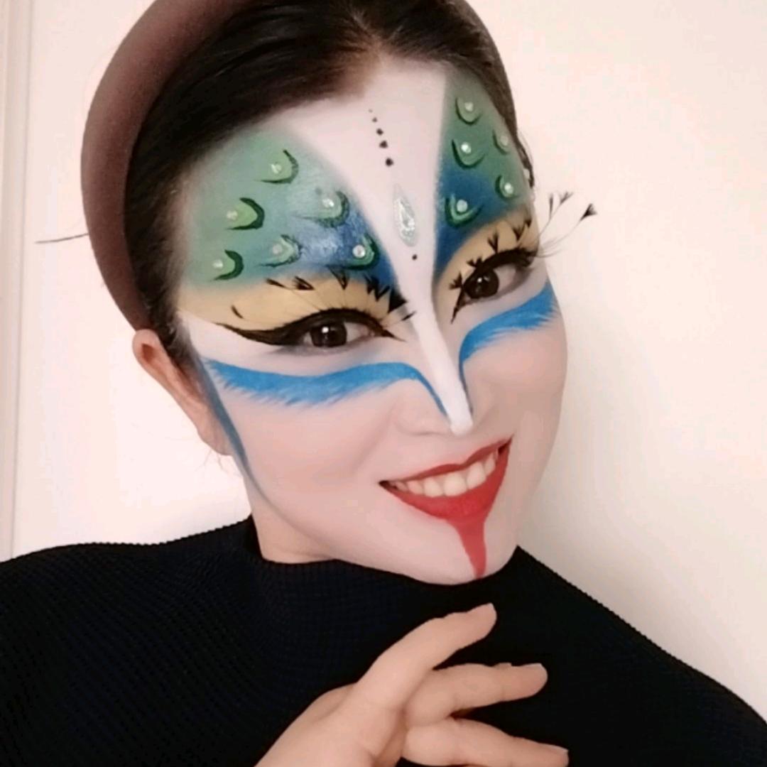 彩虹妆婳
