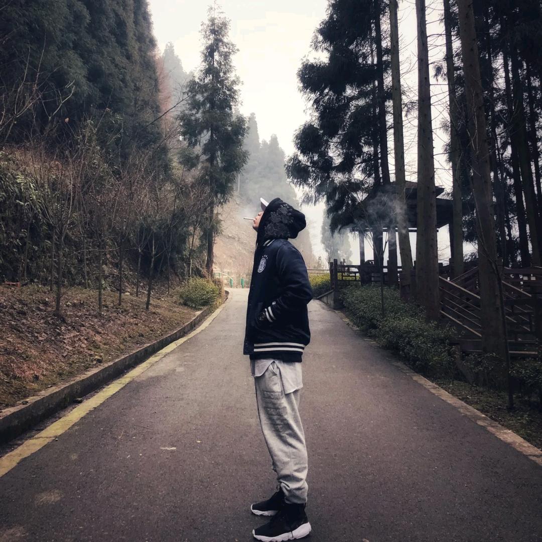 𝔉鄭  柒  安.