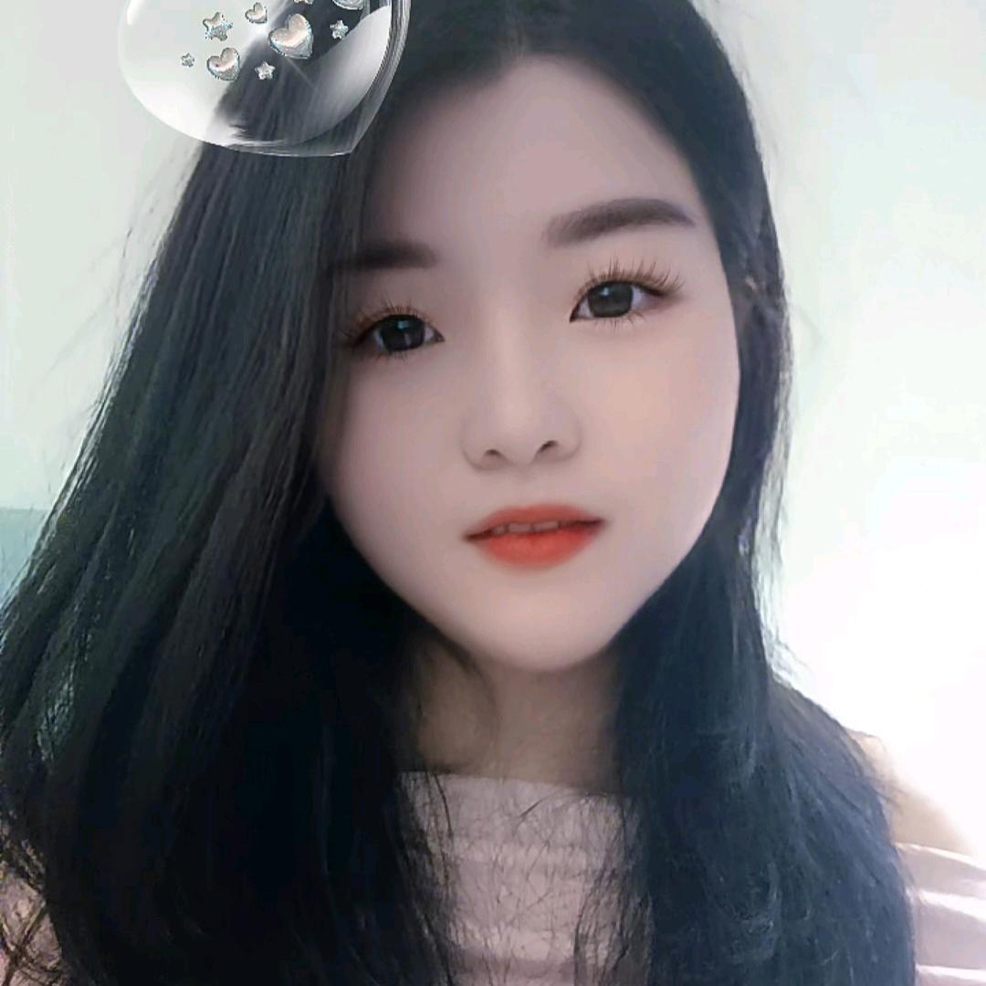 莉莉吖♥