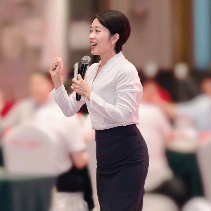 温州莫非礼仪有限公司