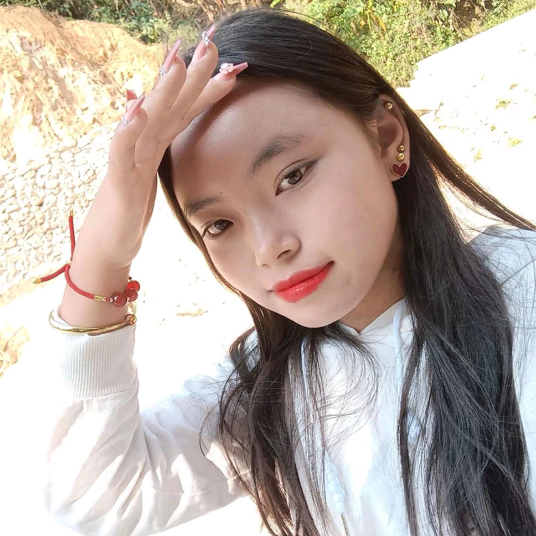 ✌︎︎: Huᴗang·ᰔᩚ