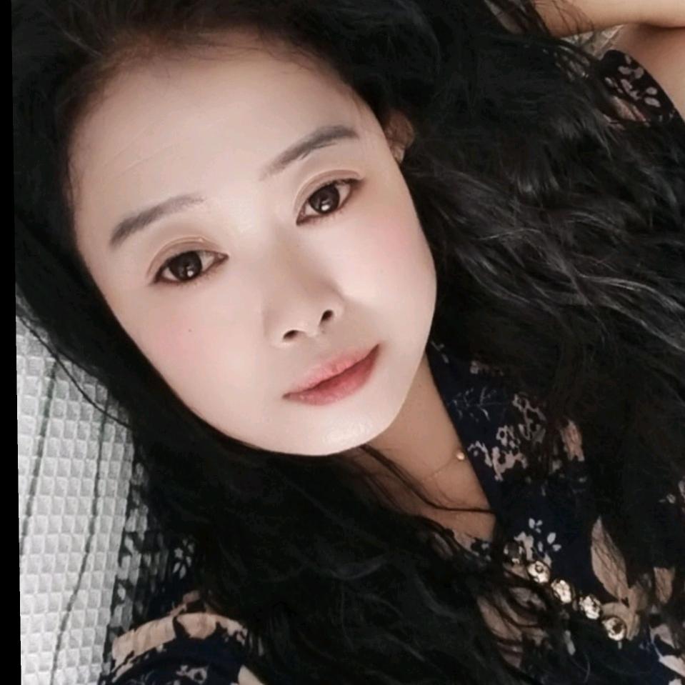 黑夜里的海