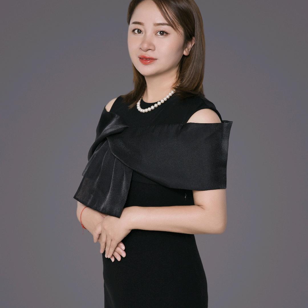 华姐，催乳师，育婴师，小儿推拿师，导师