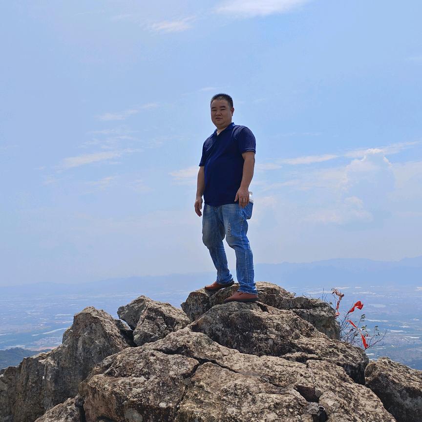 翟高峰，鑫诚汽车用品商行！