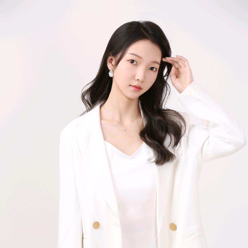 H台球10号助教芷柔