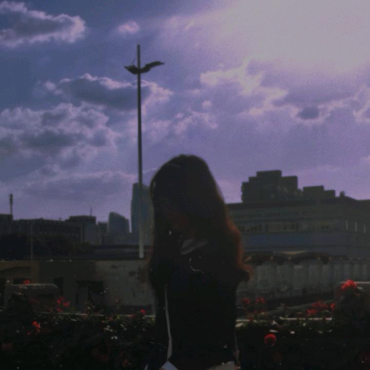 迟意头像