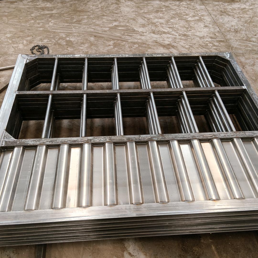 山东玖鸿挂车箱板+工具箱