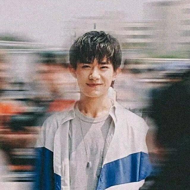 新时代有志青年