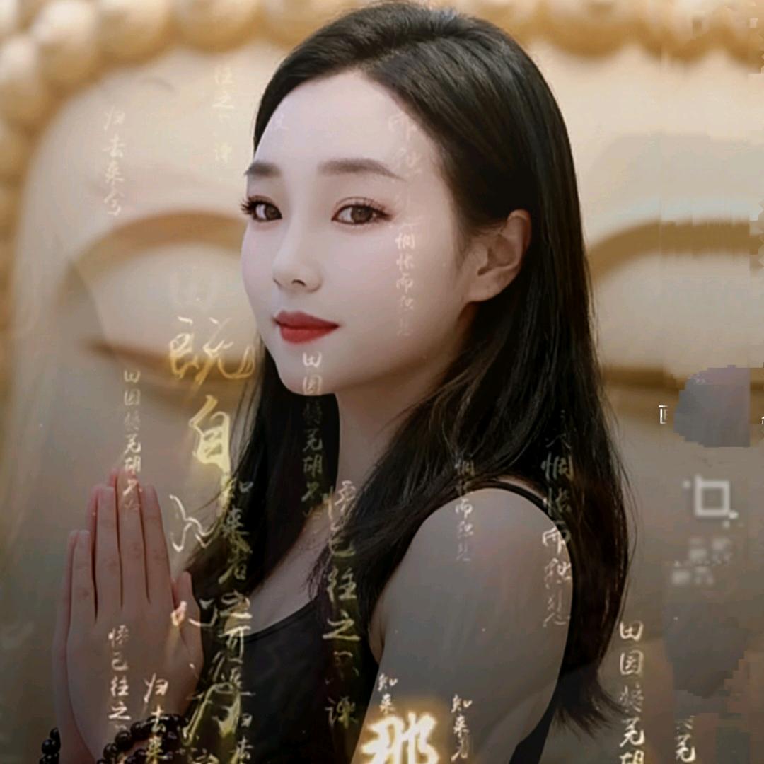 🌸✧*。٩(ˊωˋ*)و✧*。(^