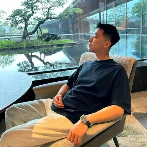 王楠.