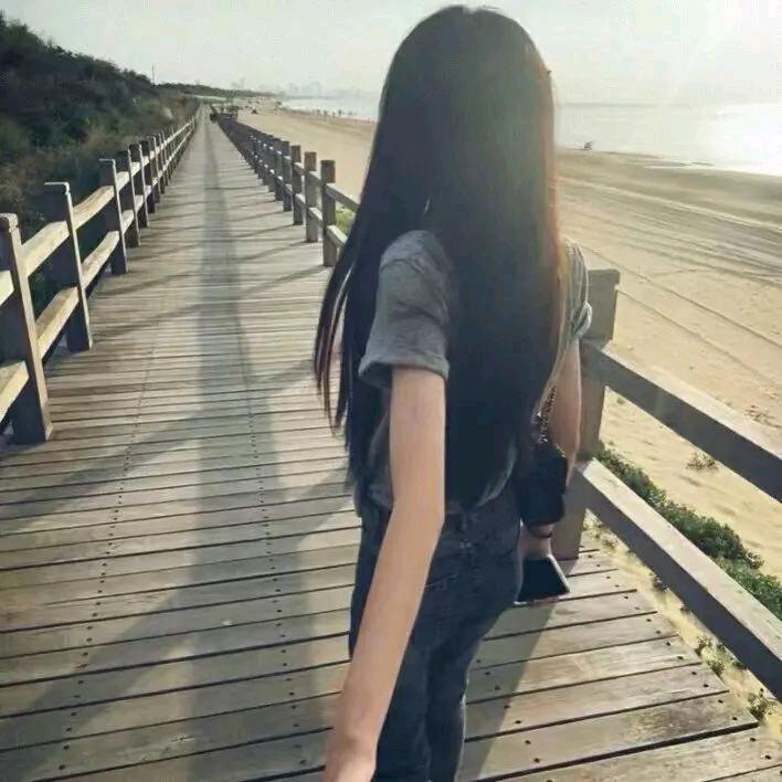 卖女孩的小火柴