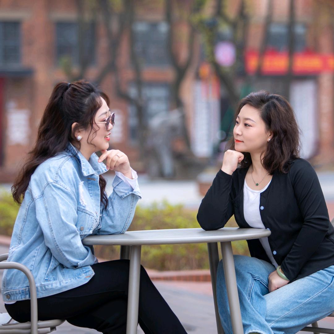零柒玖贰宁榕姐妹