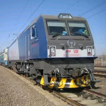 开着火车闯天涯