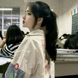 晴晴同学爱追剧