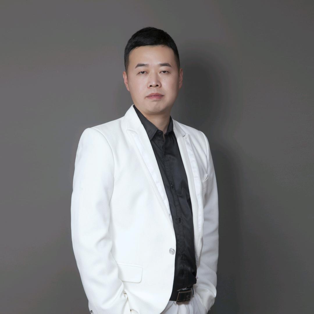 在晋中做支付的冯晓泉