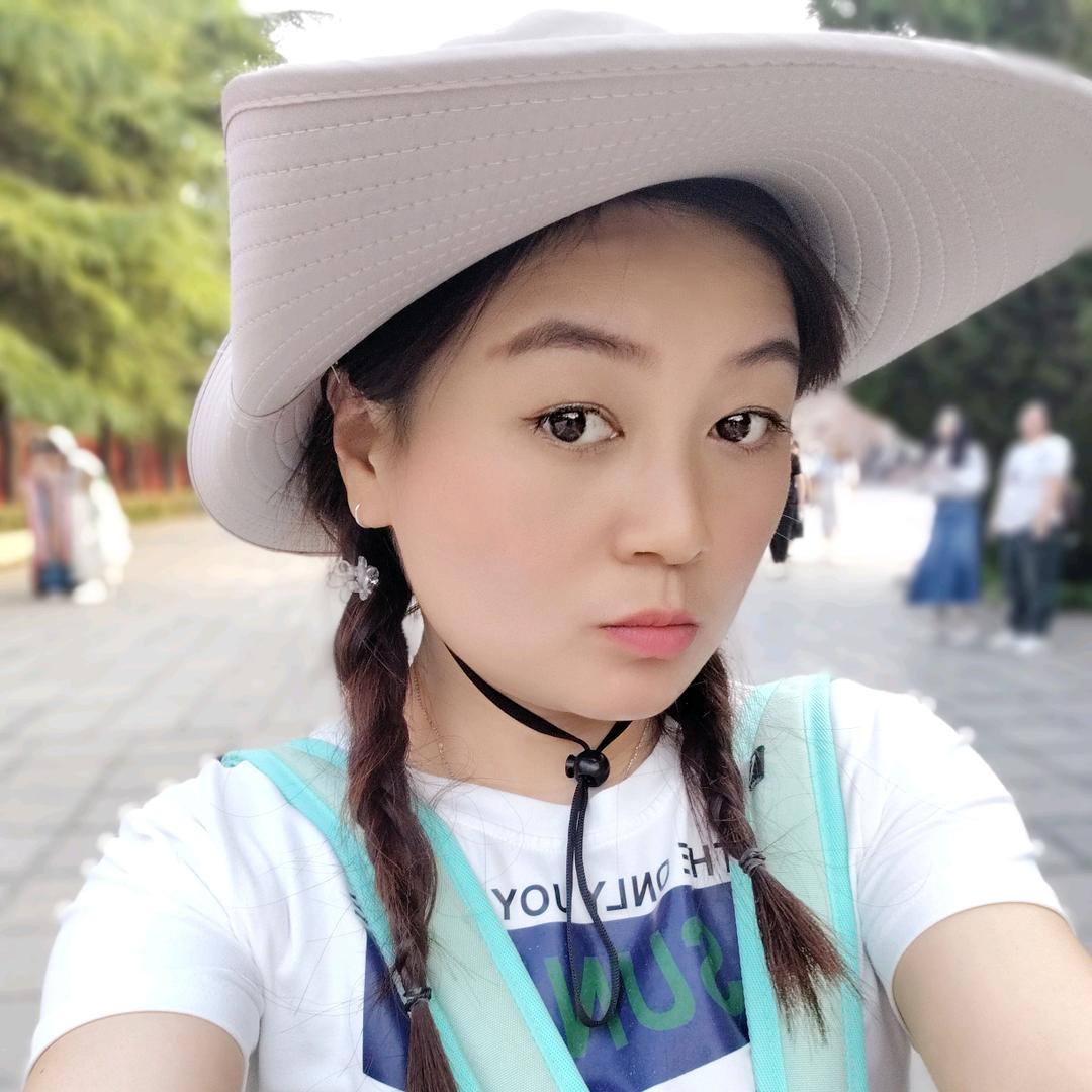 洛阳导游萍萍