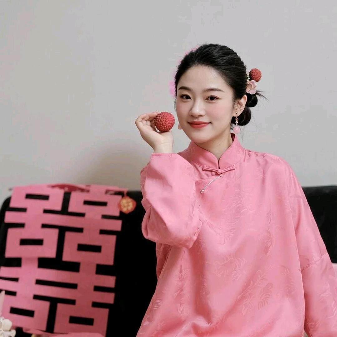 刘：L ⊹꙳✧˖iu