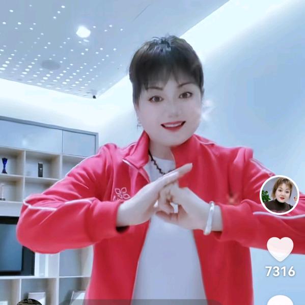 快乐女强人🔥😂