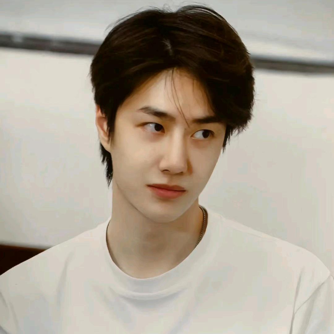 小王小王爱犯贱