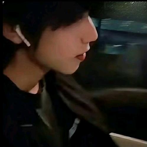 芒果很忙=͟͟͞͞ʕ•̫͡ ·ʔ