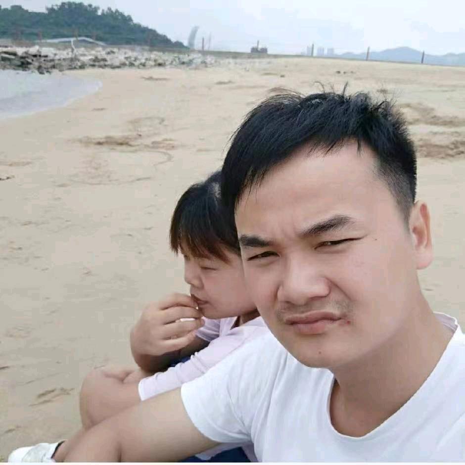 中山市三乡镇艾梦溪百货店