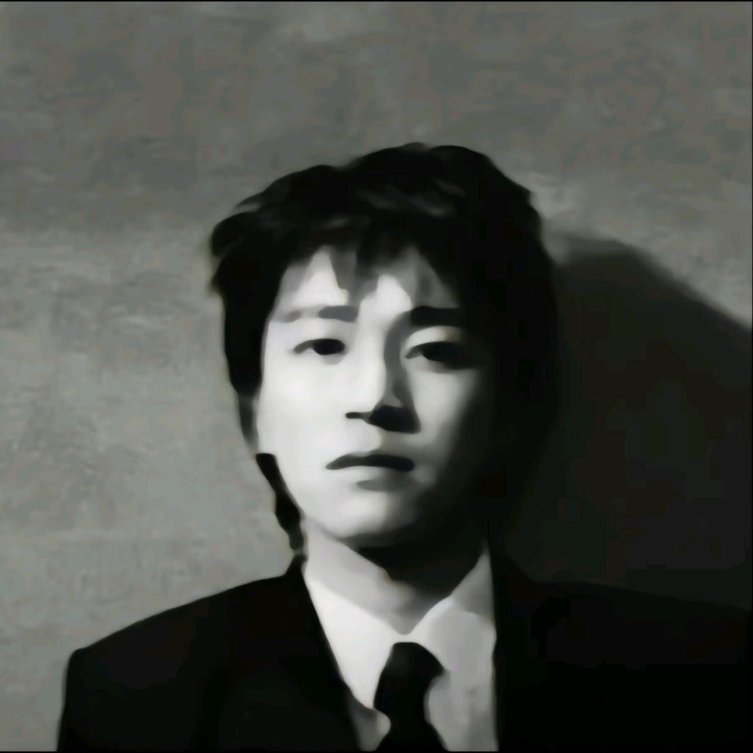 跳起来给你一个大比兜子