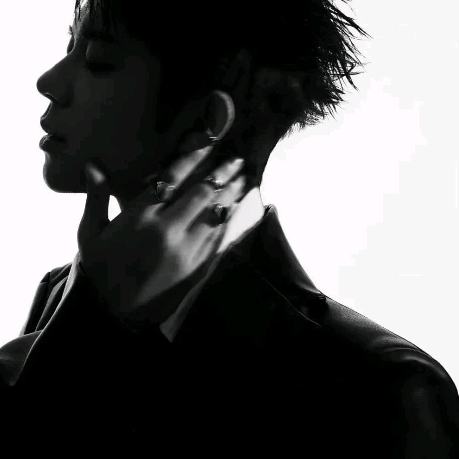 杰瑞 .𝓟𝓻𝓪𝔂