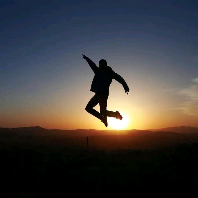 ︶︿︶青春(^ω^)还残留这多少