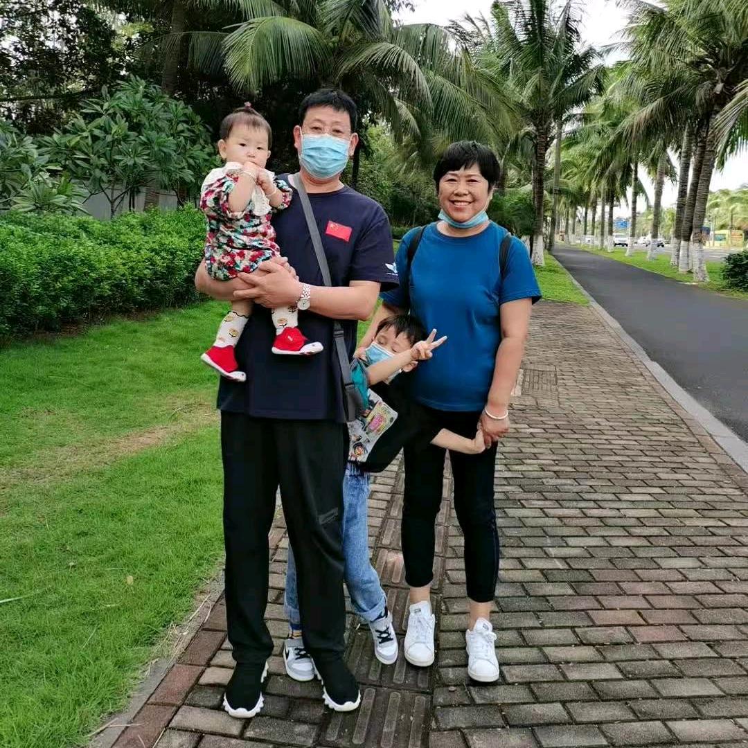 小嘟嘟姥姥