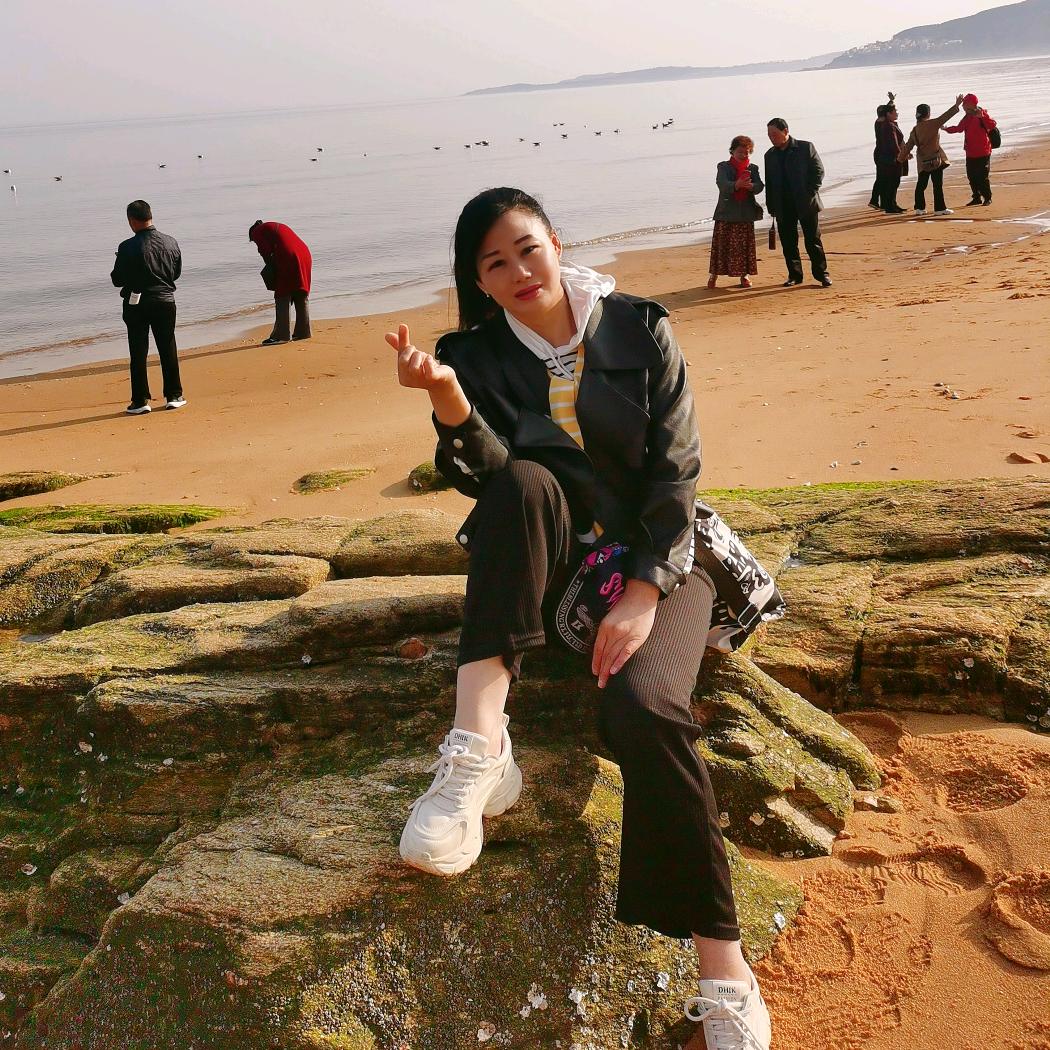 丽梦无痕(ღ˘⌣˘ღ)