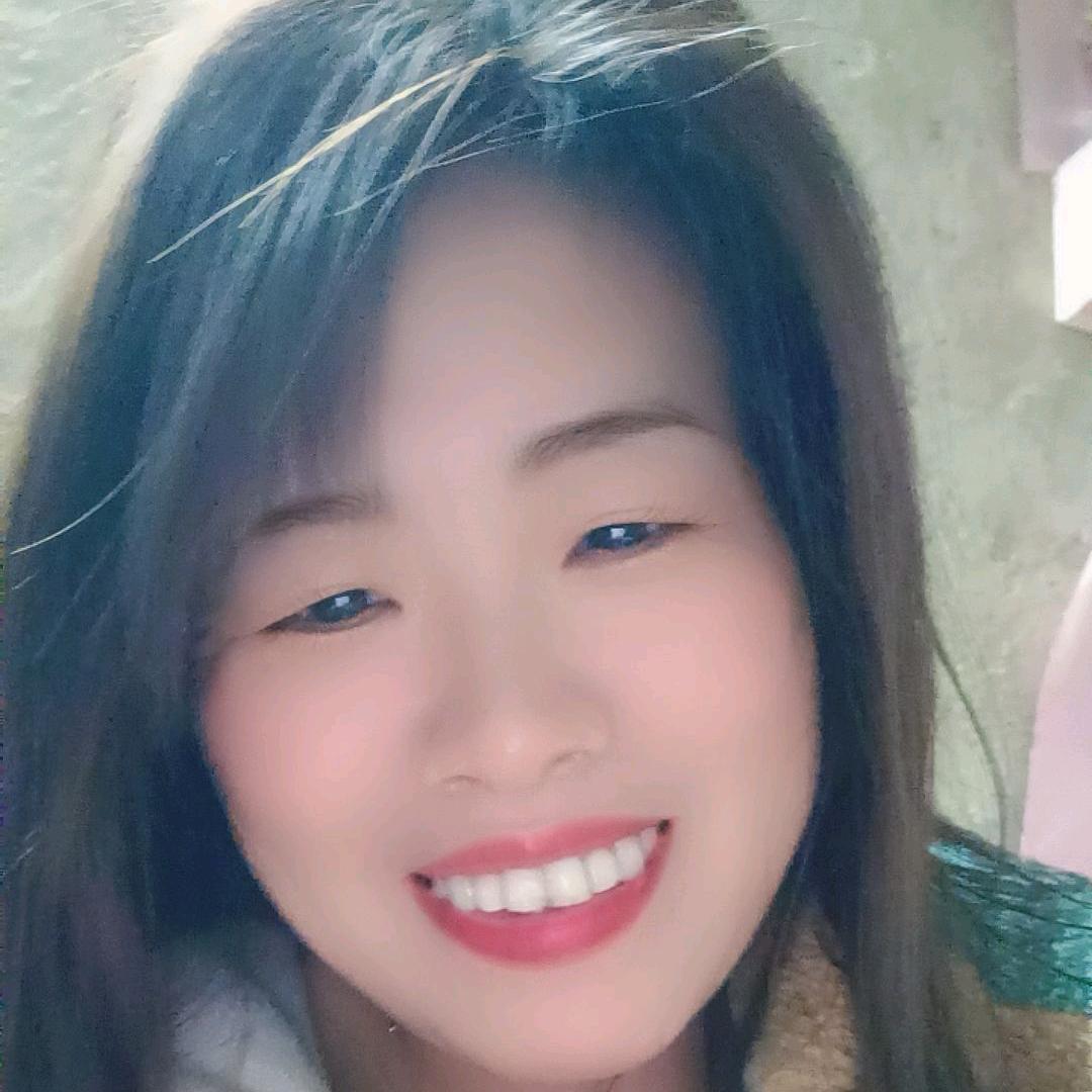 彝家姑娘小玥玥