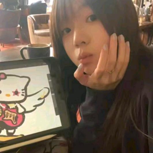 超级大美女🧸