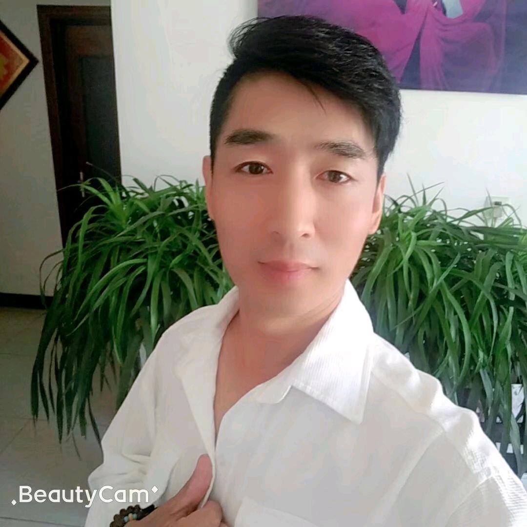 小文哥🎤首播（晚 9 点 40）
