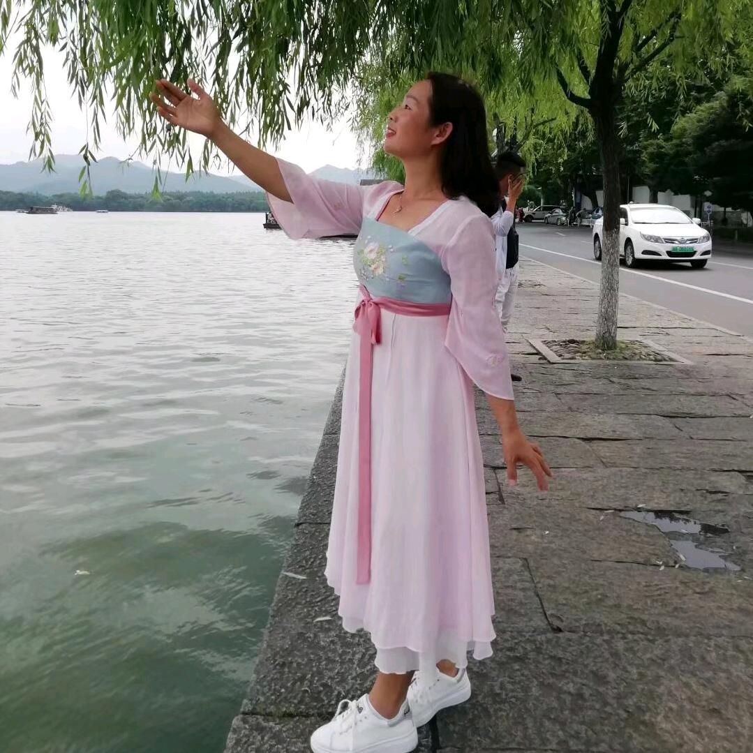 温银梅（留畲肉丸妹）