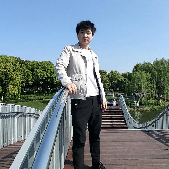 任心向胡畔