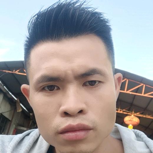 抽着烟🚬看着天