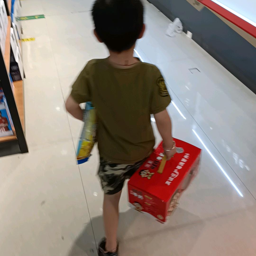 AAA上海鸿运大众奥迪保时捷特斯拉