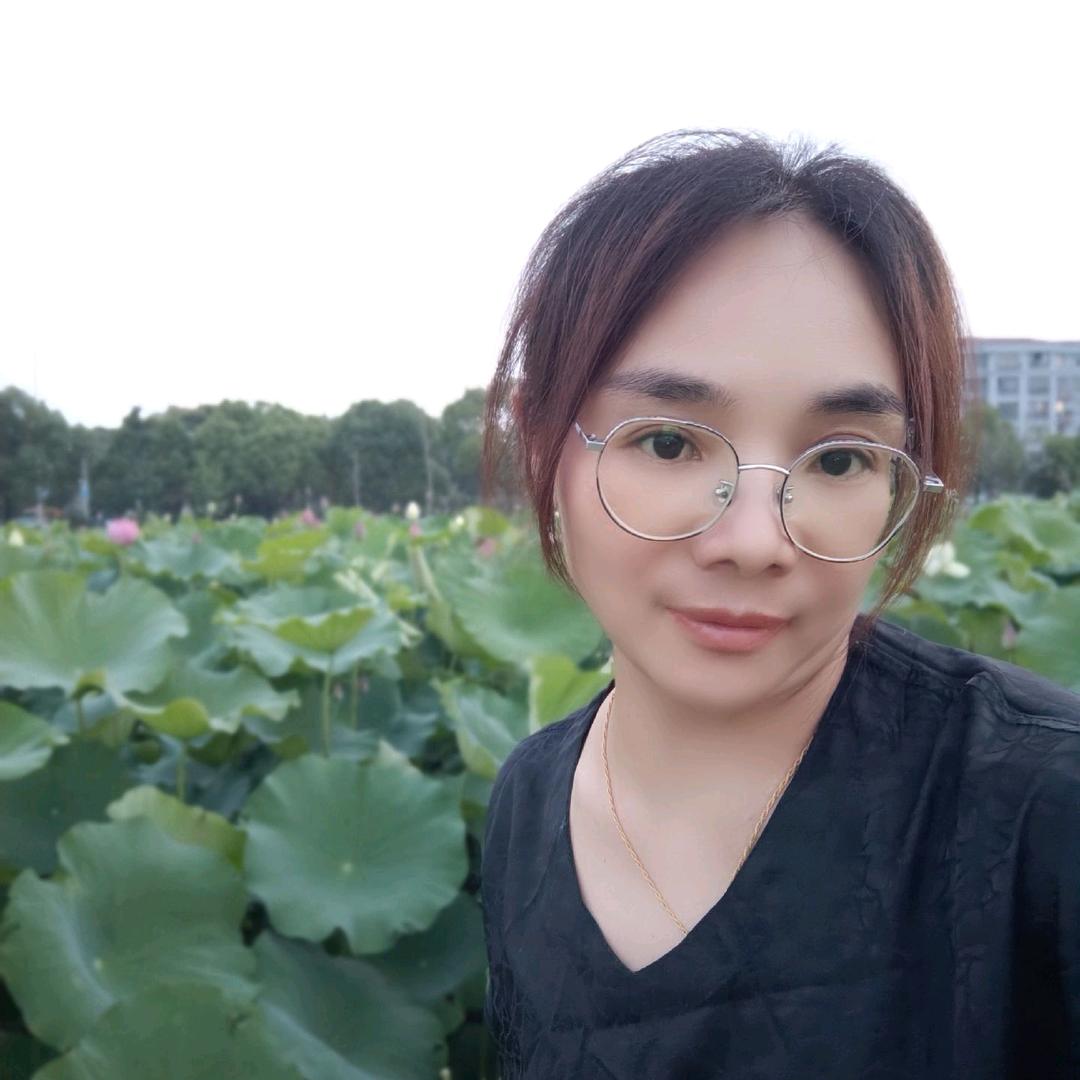 感谢时光让我遇见你，没有谁只有你