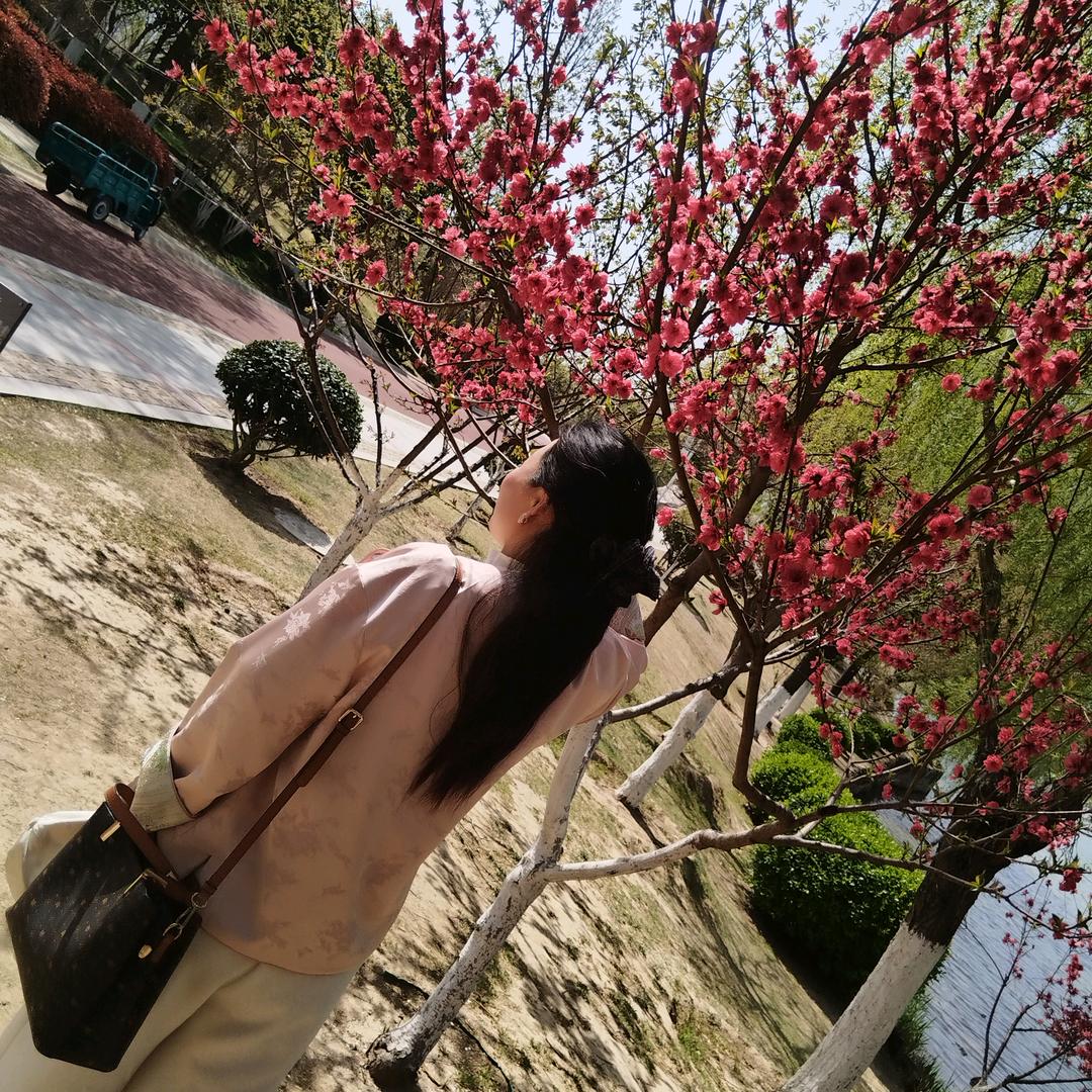 虽然我黑，但我也秀美，