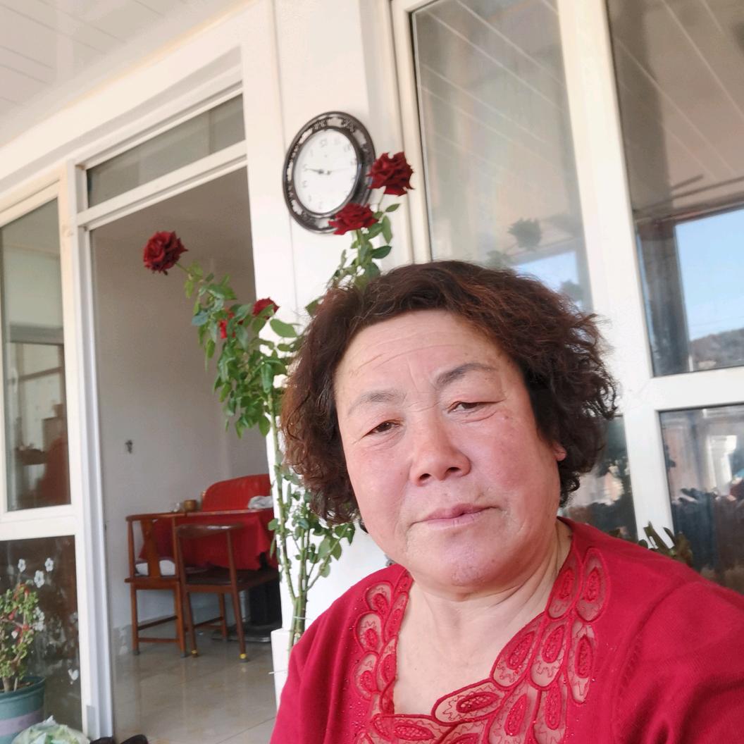 丑娘（每晚17.30分直播）