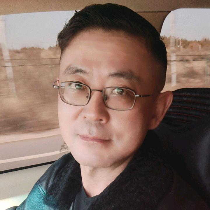 蓝斑人
