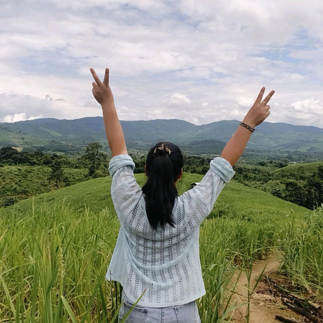 @สาวเมืองเมิง 🇱🇦