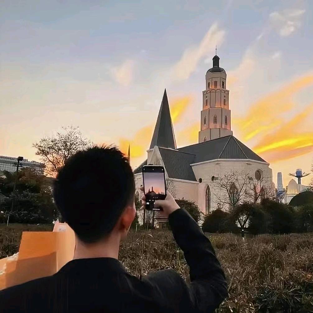 执笔抒情头像