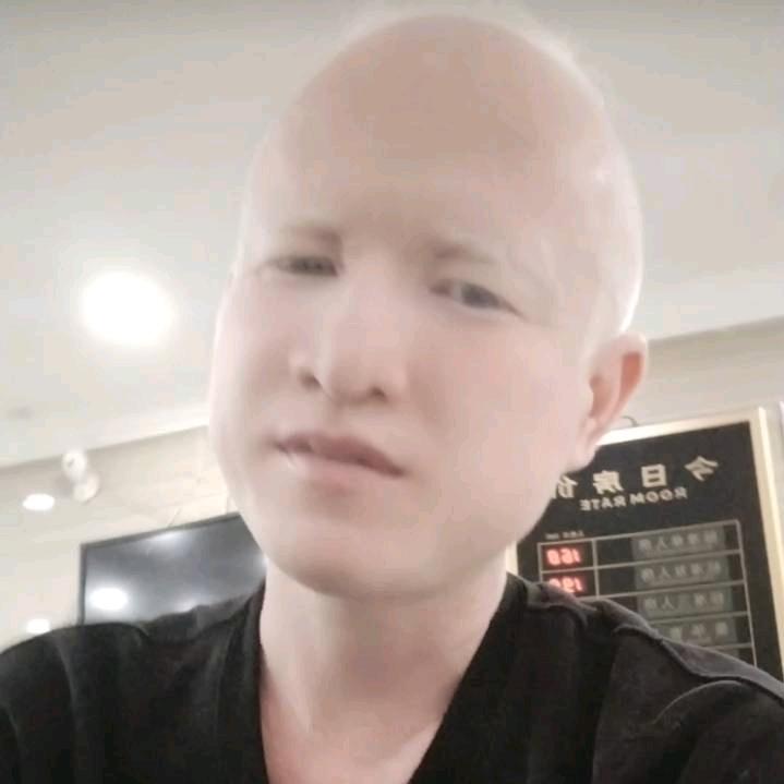 笨蛋你来抓我啊