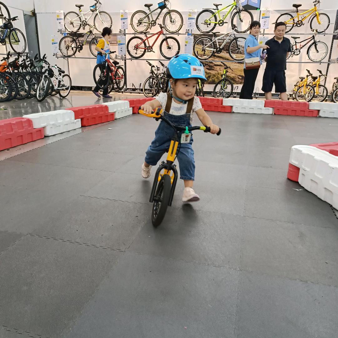 小静子