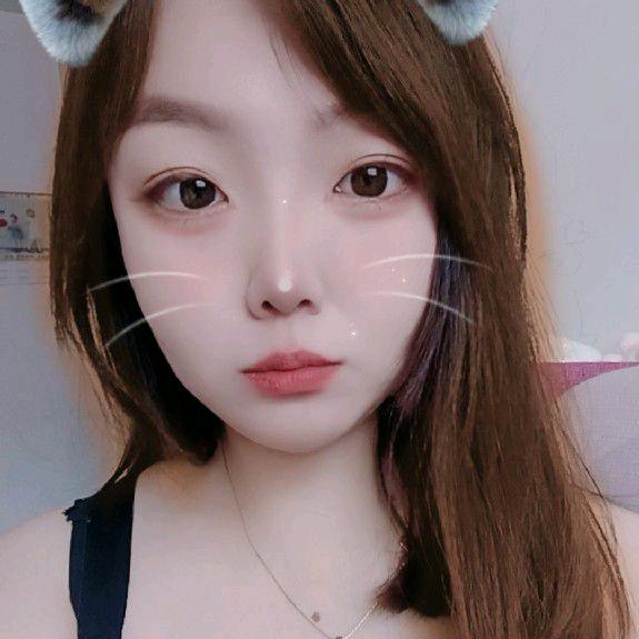 月月吖