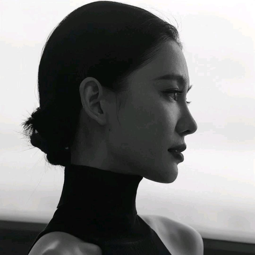 一个球形体