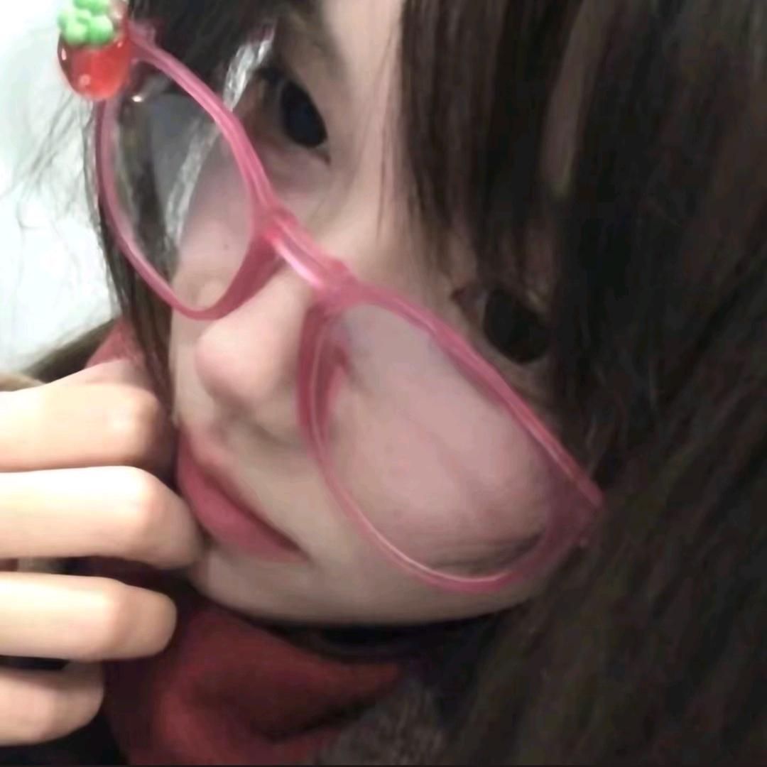 小江.