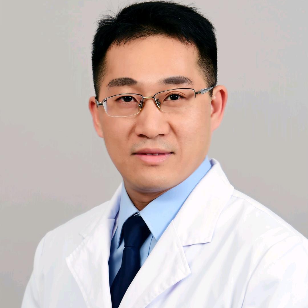 男科医生李炳坤
