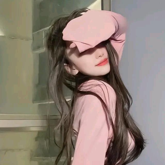 英洛飞（婷婷小吃货）